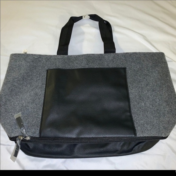 🆕 Felt Tote + SHOE COMPARTMENT! - Picture 8 of 12